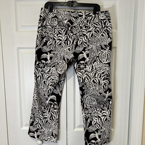 CAbi Womens Pants Jeans 14 Brown White Cropped Capri Kenya Serengeti Print - Picture 3 of 7